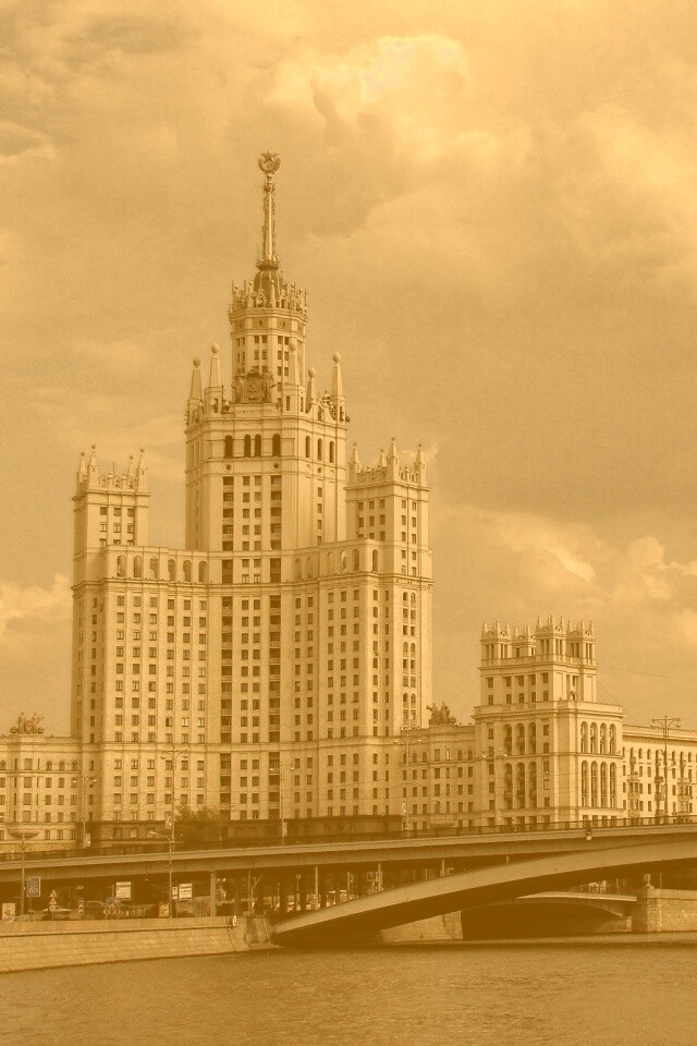 Высотка на Котельнической набережной обои