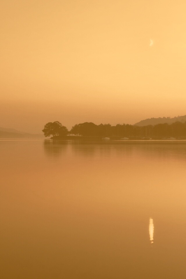 Сумерки над озером обои