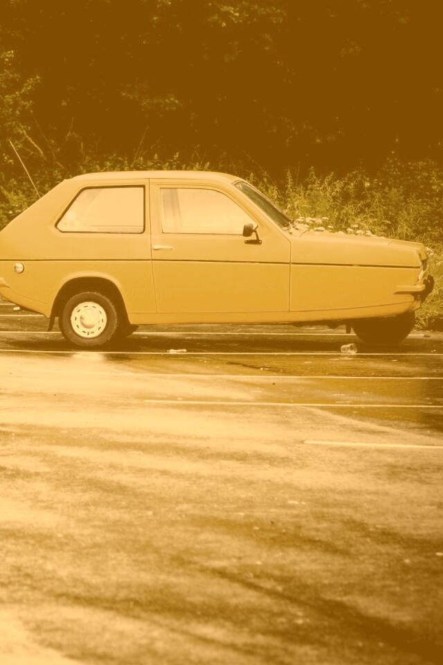 Трёхколёсный ретро автомобиль обои