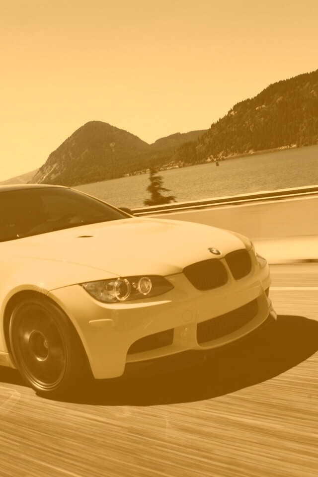 Желтый BMW обои