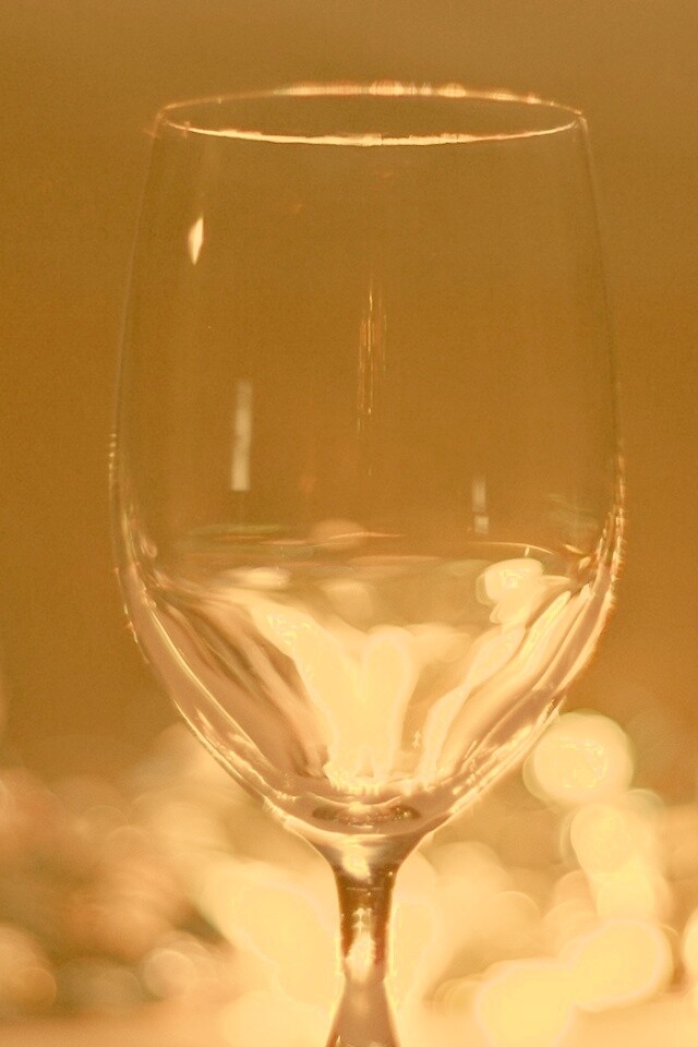 Бокал с водой обои