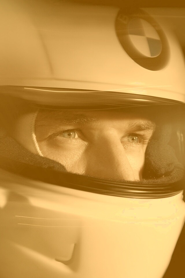 Гонщик BMW обои