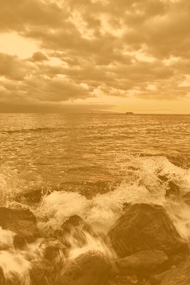 Неспокойно синее море.. обои