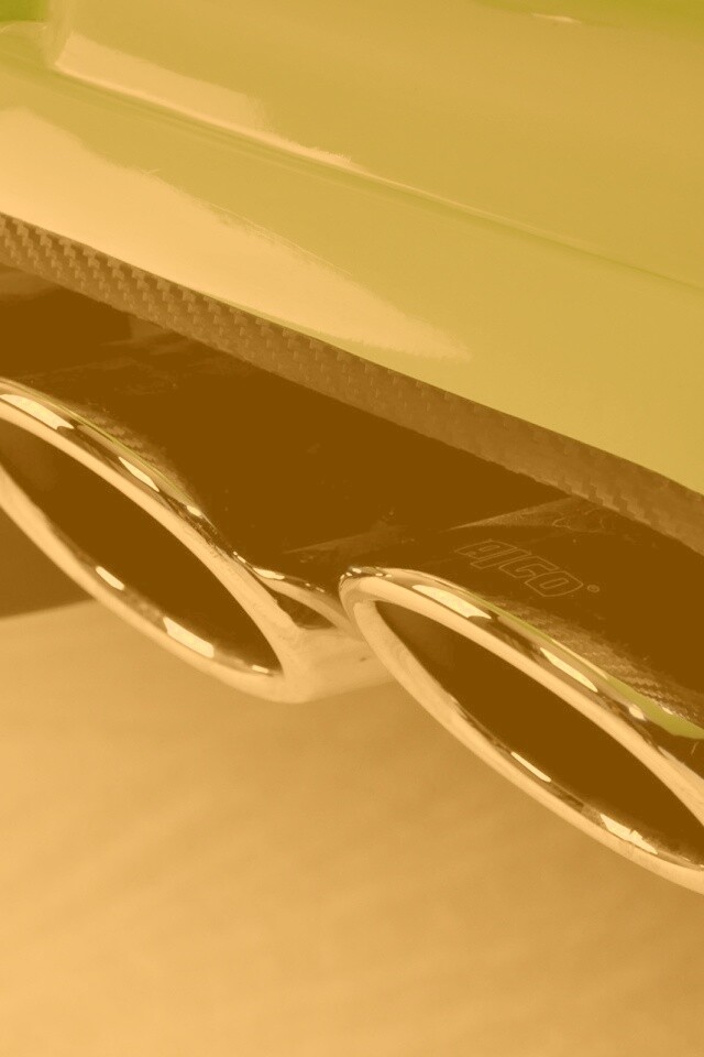 Выхлопная труда обои