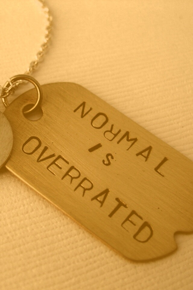 Нормальность переоценена обои