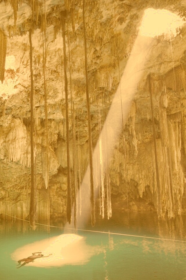 Пещера сталактитов обои