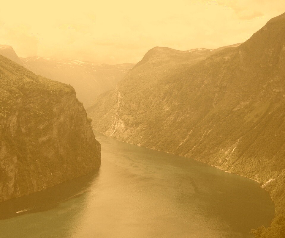 Горная река обои