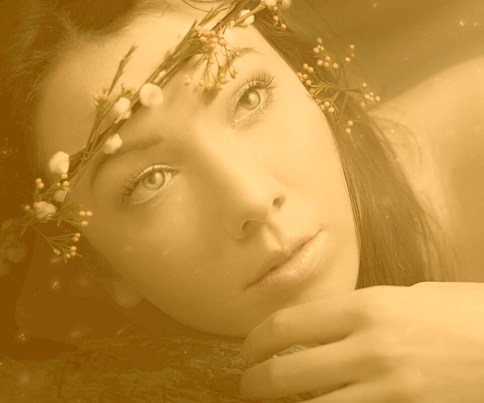 Девушка в венке обои