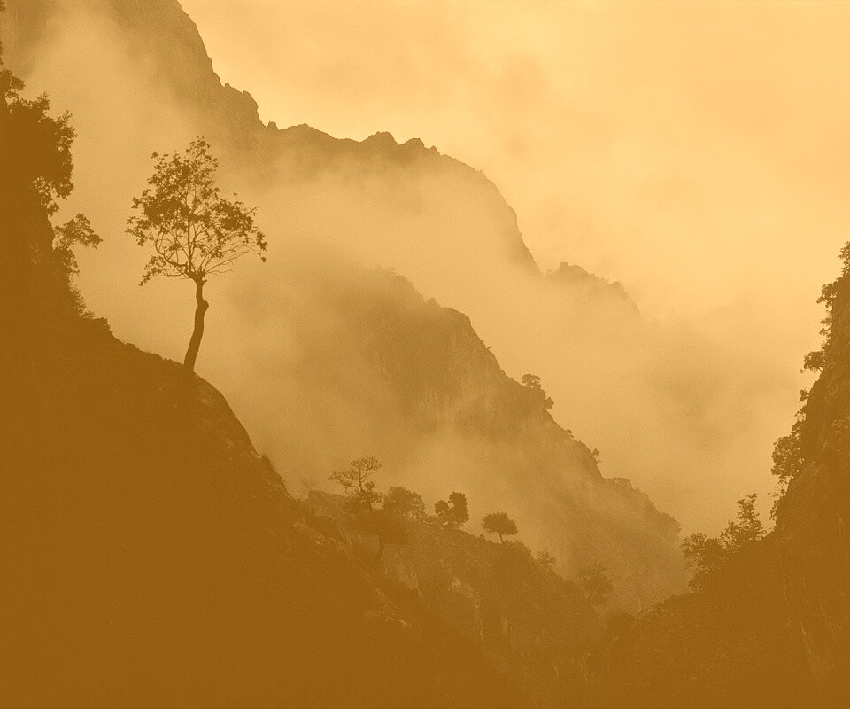 Сумерик в горах обои