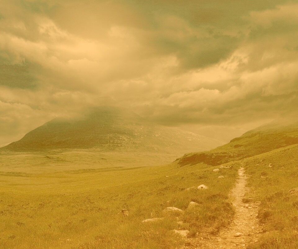 Тропинка средь холмов обои