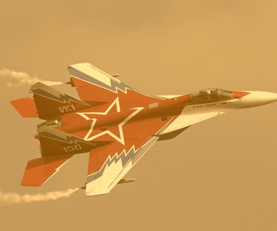 Истребитель МИГ пилотажной группы обои