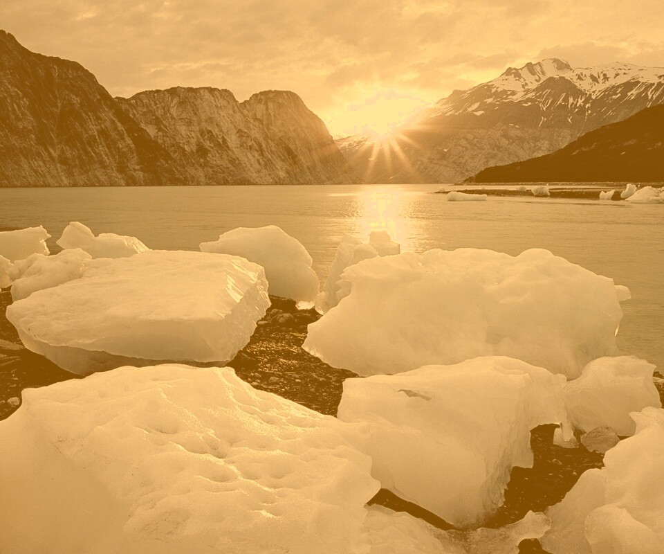 Зимнее горное озеро обои