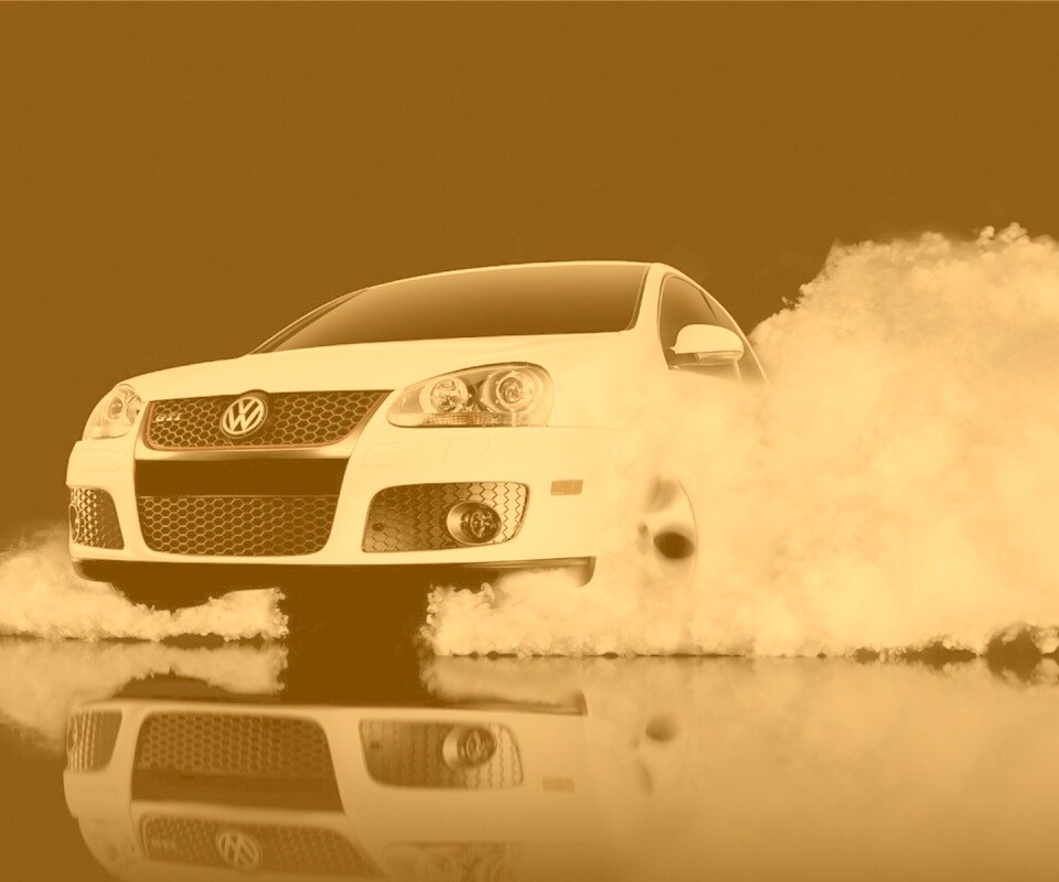 Буксующий белый Фольц обои