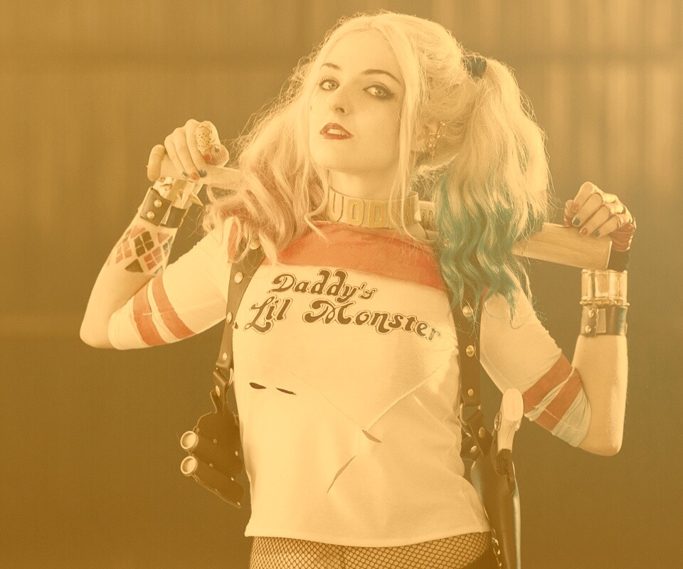 Daddy's lil monster обои