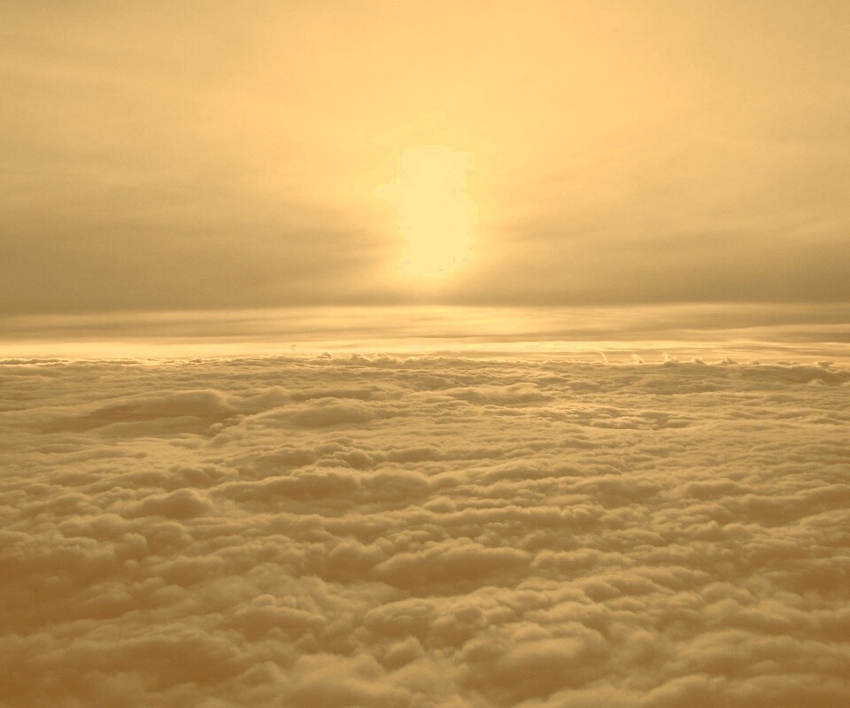 Над облаками обои