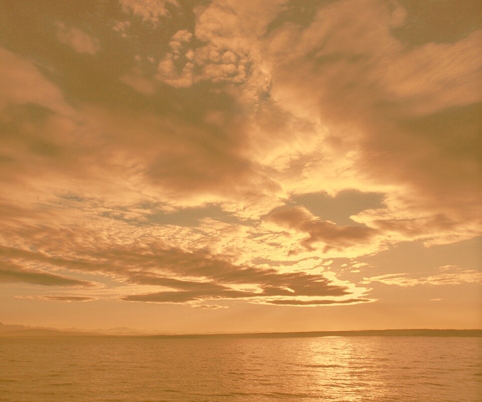 Фиолетовое закатное небо обои