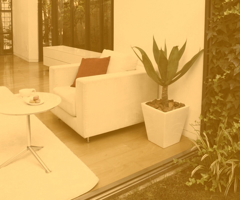 Белое кресло обои