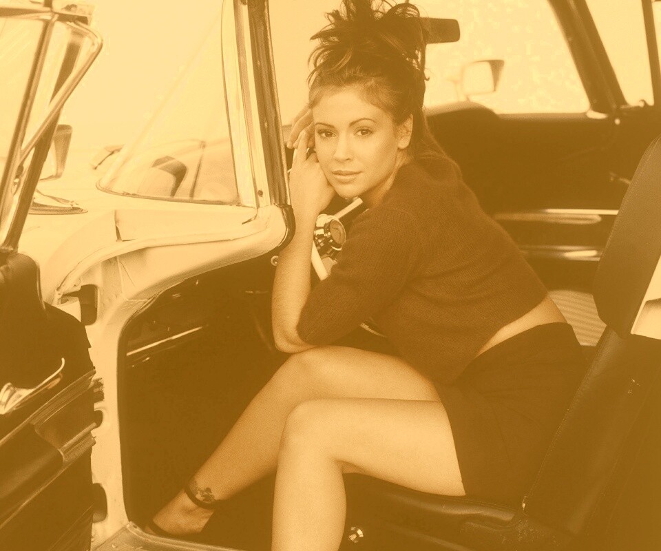 Алиса Милано обои