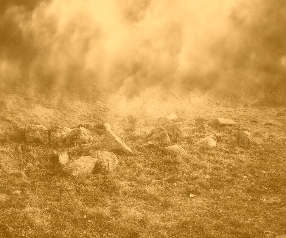 Камни под туманом обои