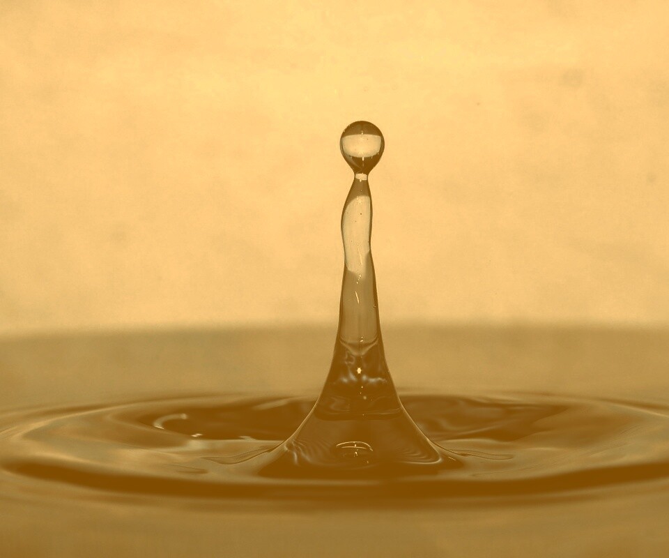 Падение капли обои