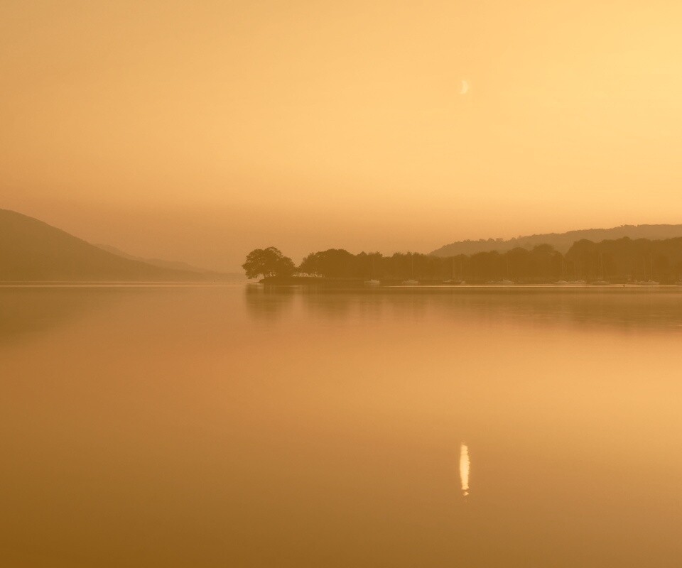 Сумерки над озером обои