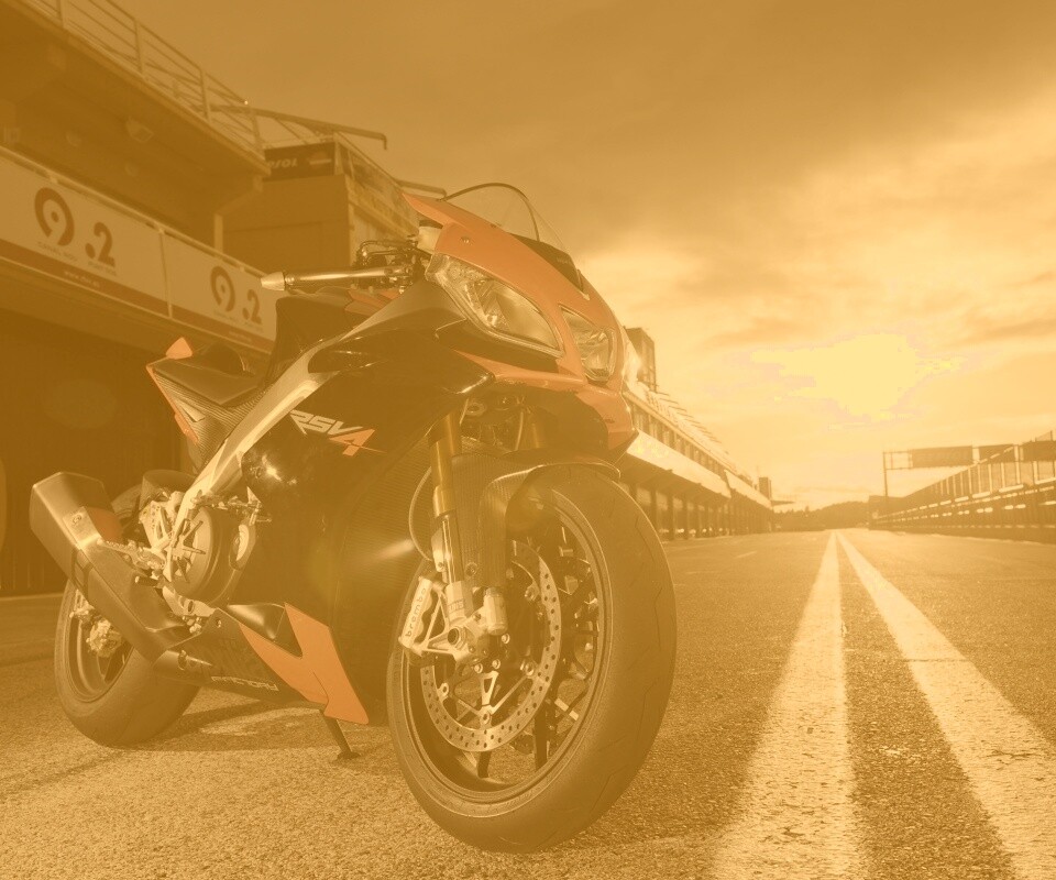 Априлия РСВ4 обои