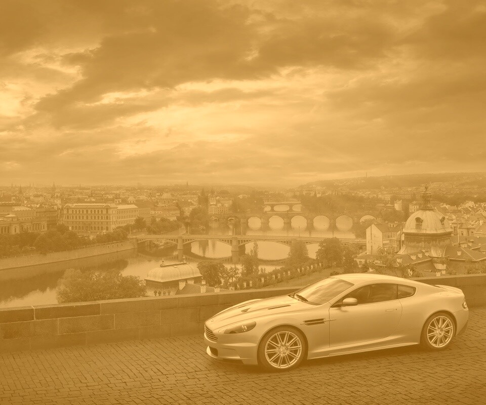 Aston Martin в городе обои