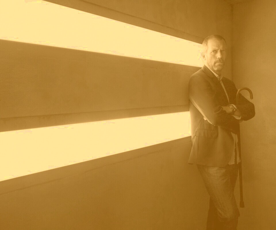 Хаус в лаборатории обои