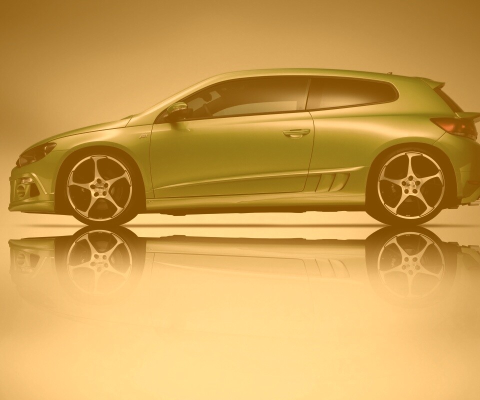 Зелёный трёхдверный хэтчбек обои