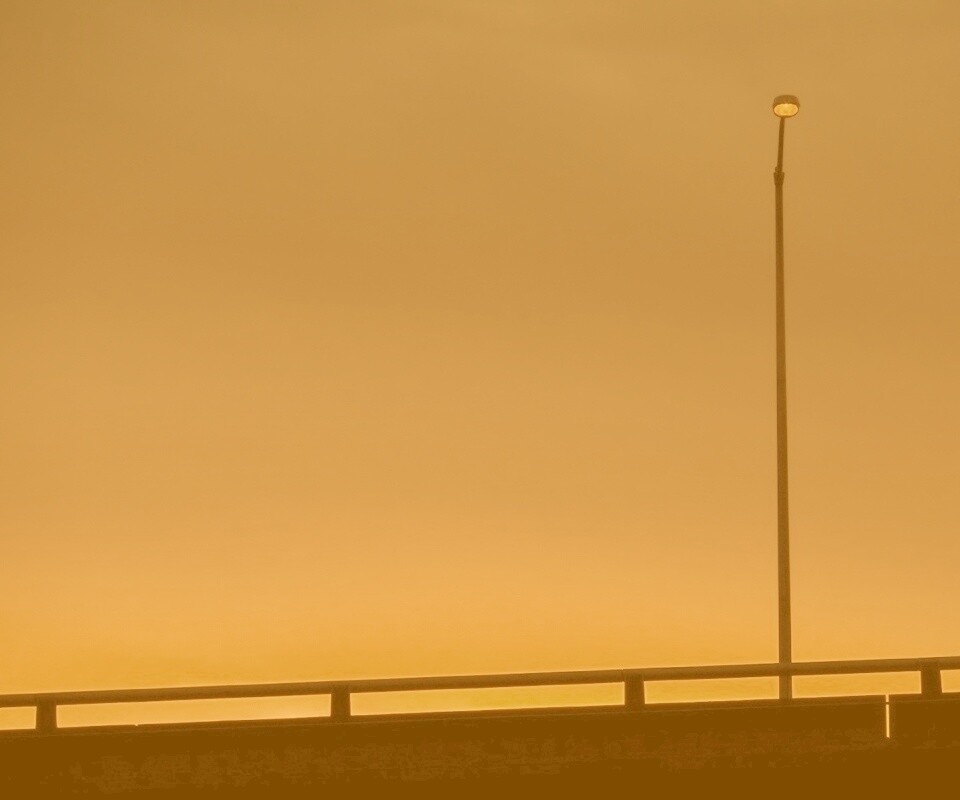 Одинокий фонарь обои