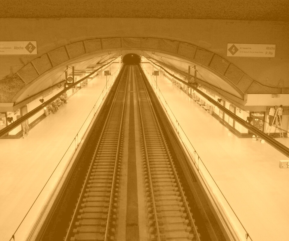 Станция метро обои