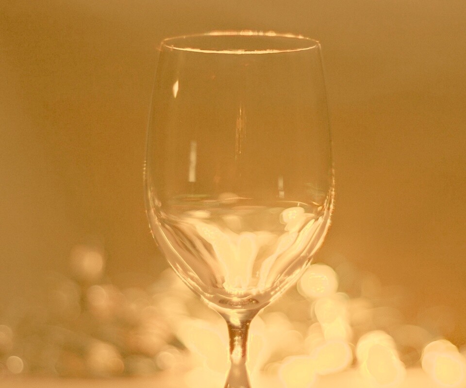 Бокал с водой обои