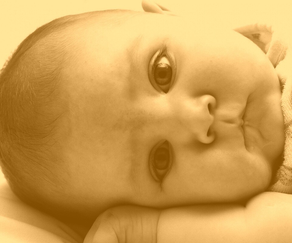 Задумчивый обои