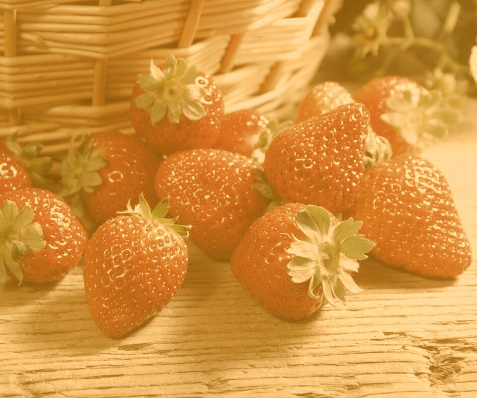 Клубничка обои