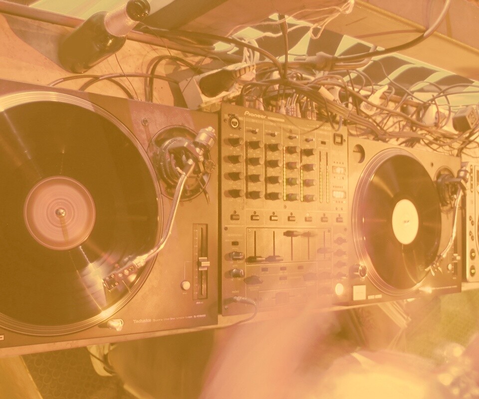 Диджейский пульт обои