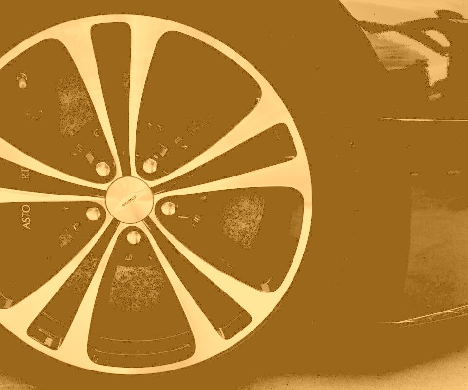 Диск Астон-мартина обои