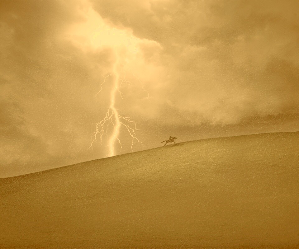 Всадник в буре обои