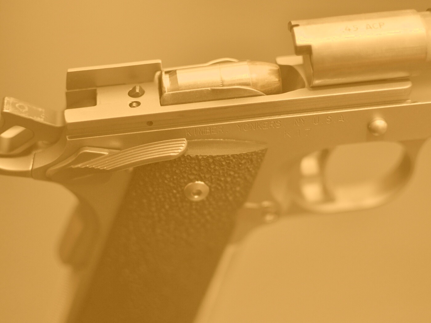 Разобранный пистолет обои