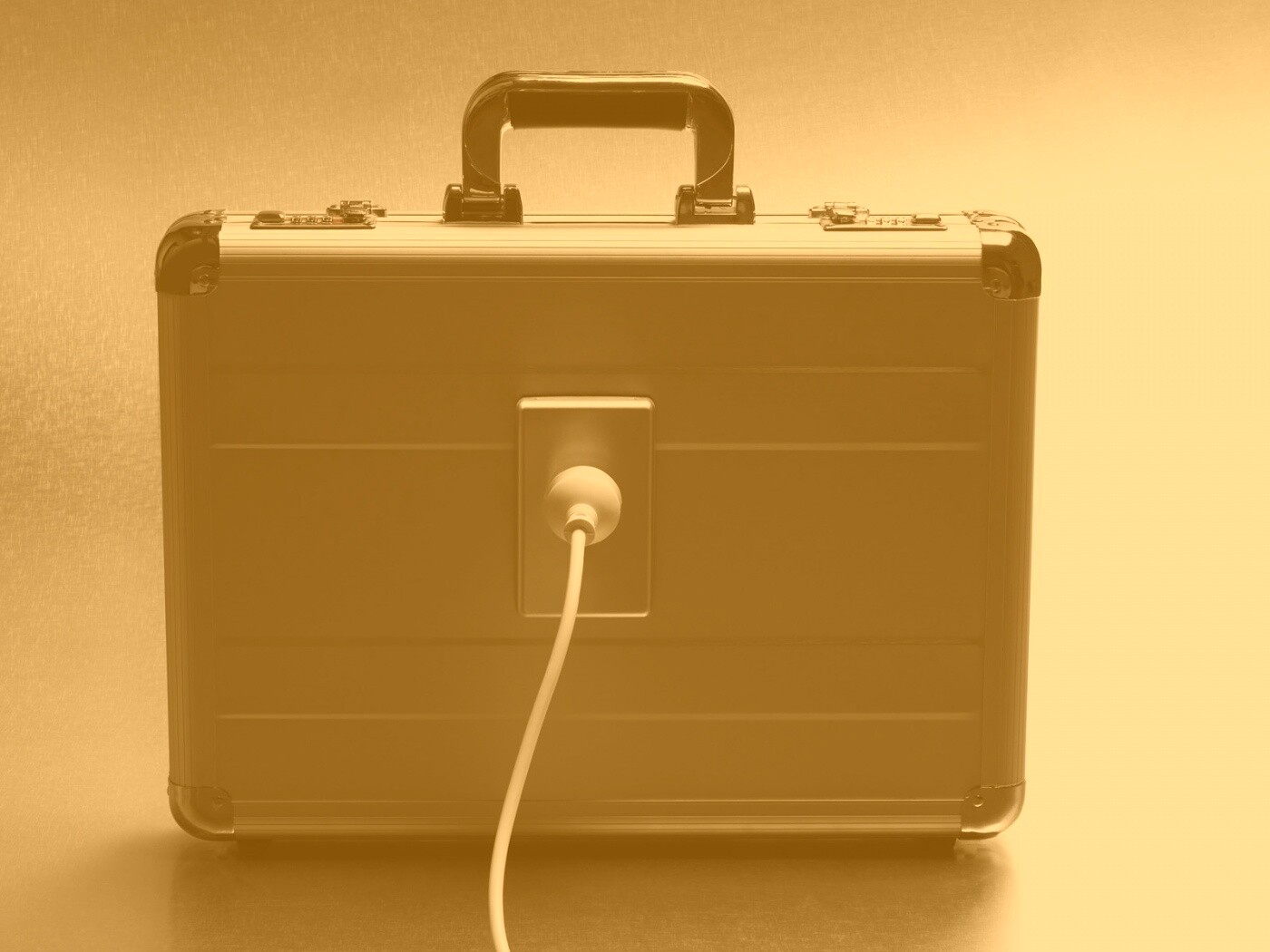 Розетка на кейсе обои