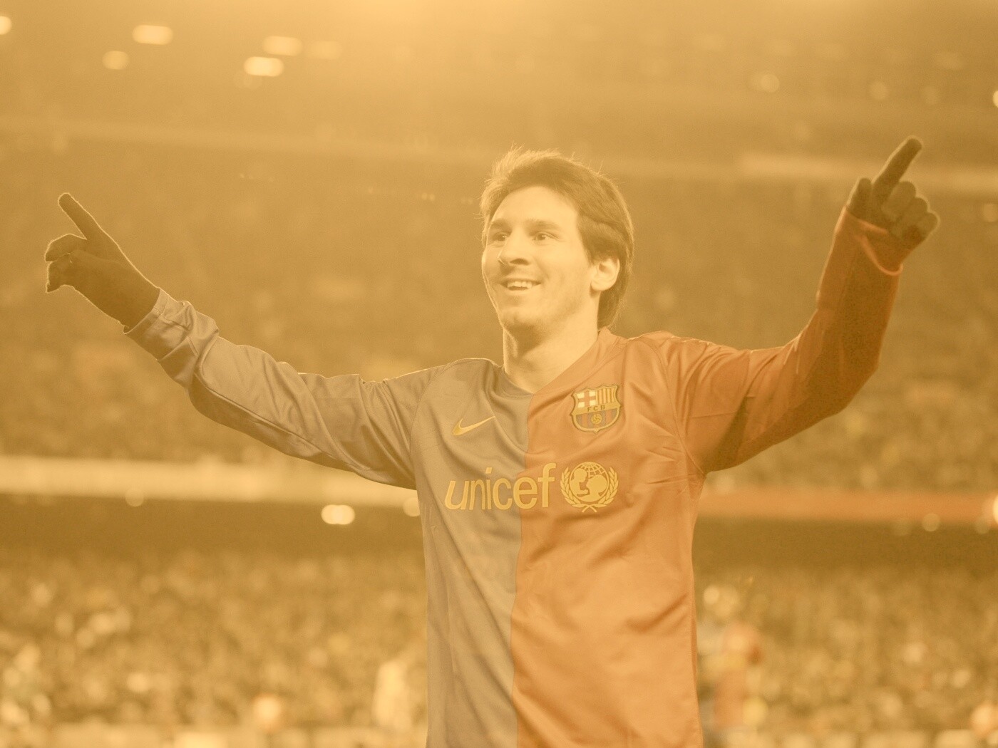 Месси на поле обои