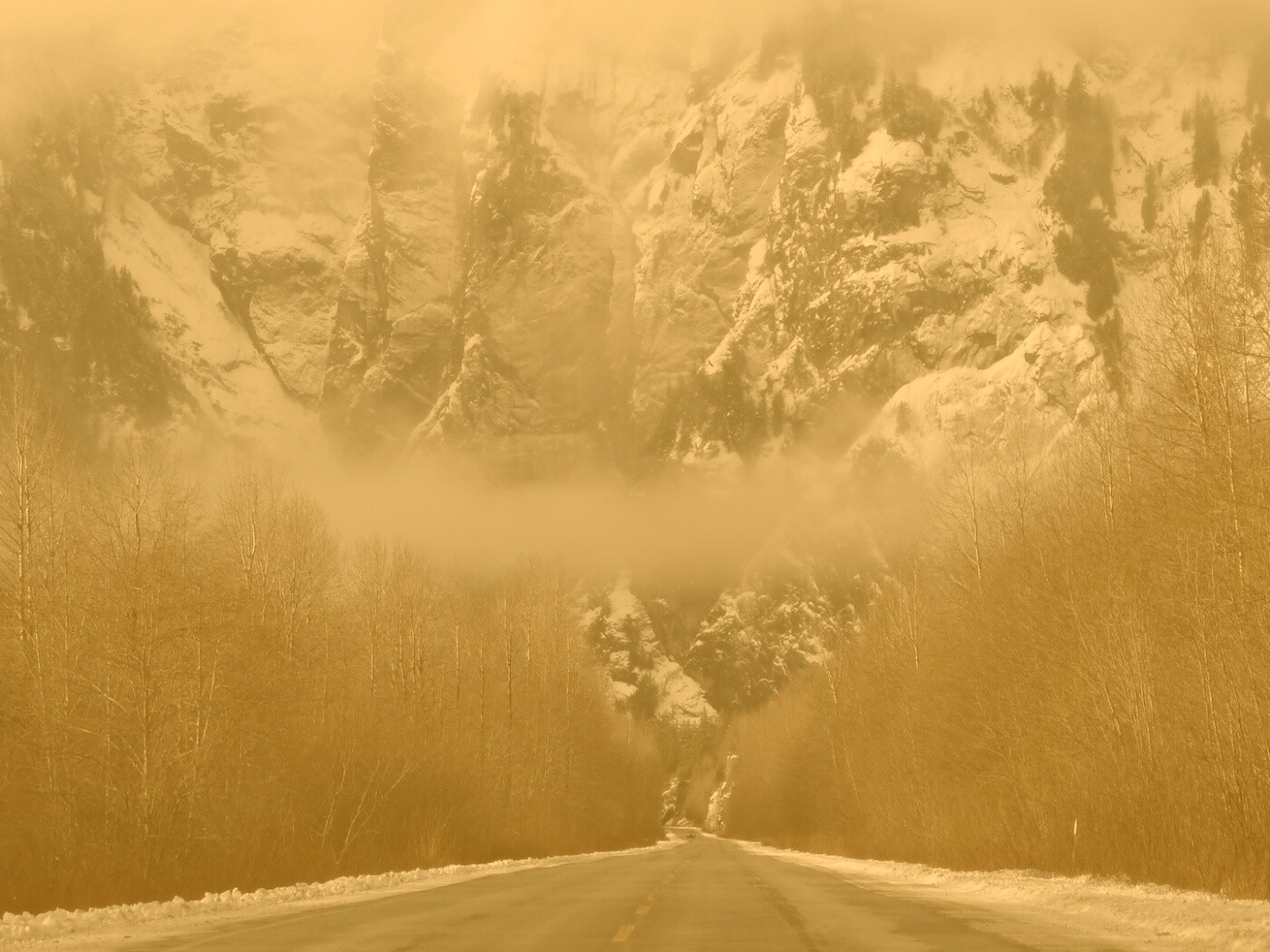 Дорога к скале обои