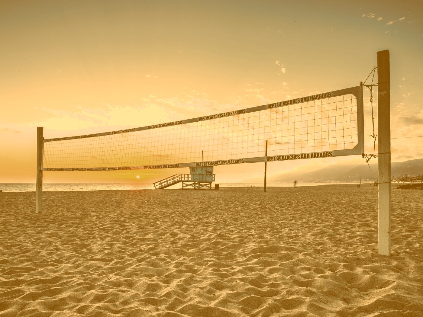 Сетка для волейбола на пляже обои