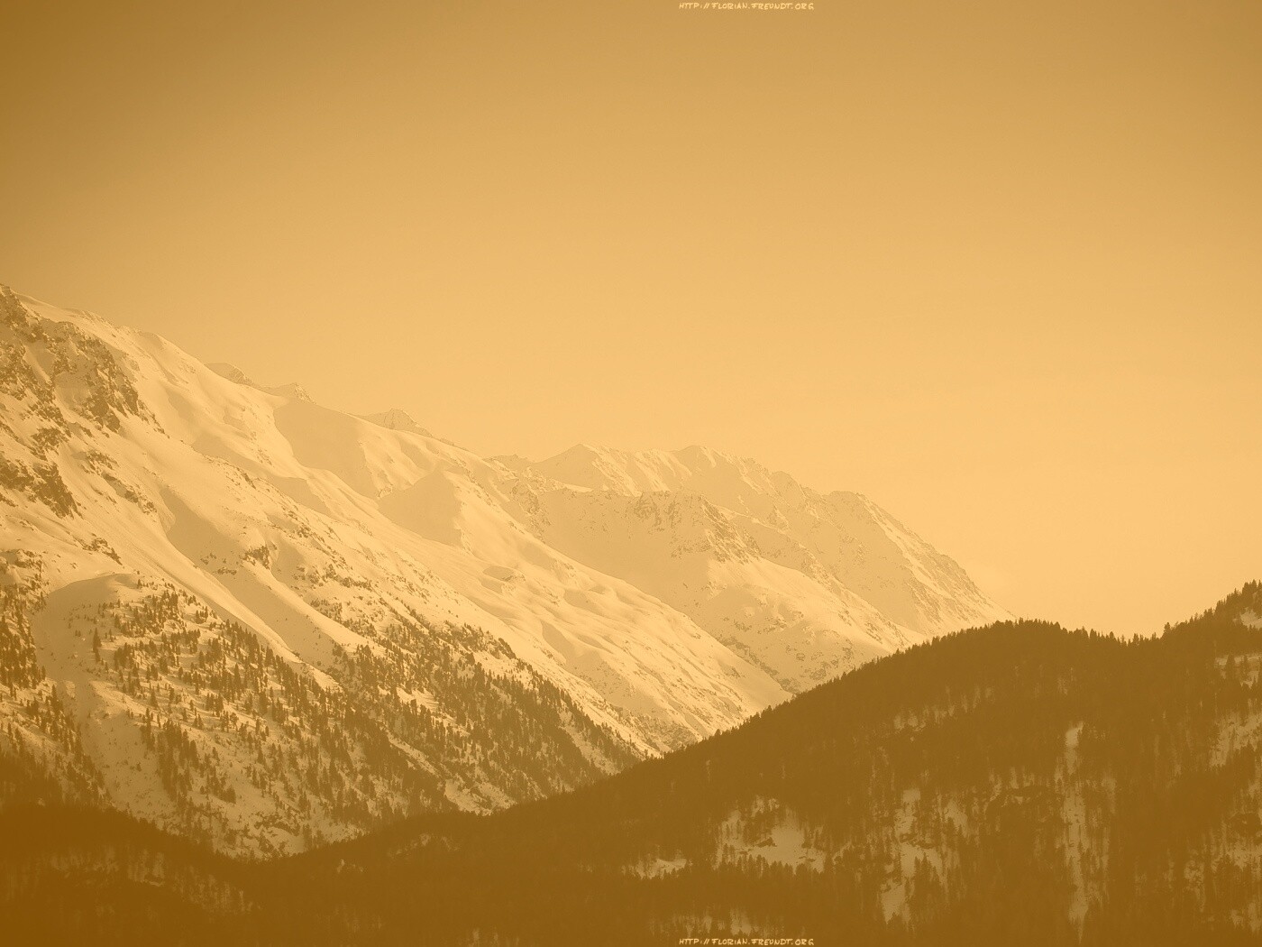 Горные вершины зимой обои