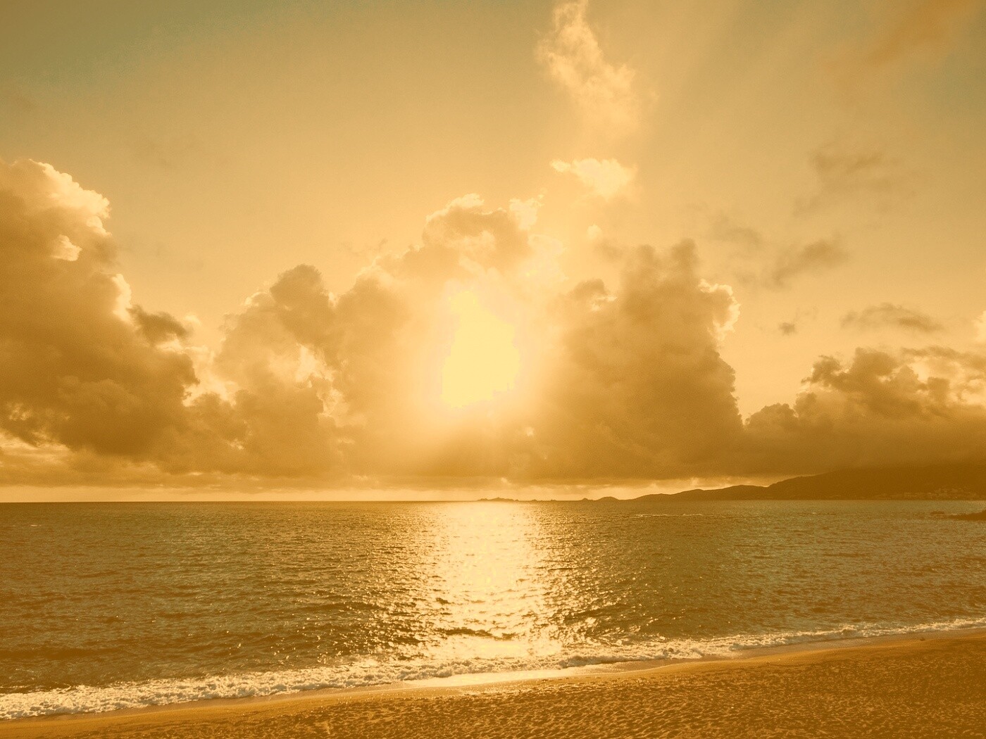 Солнечный пляж обои