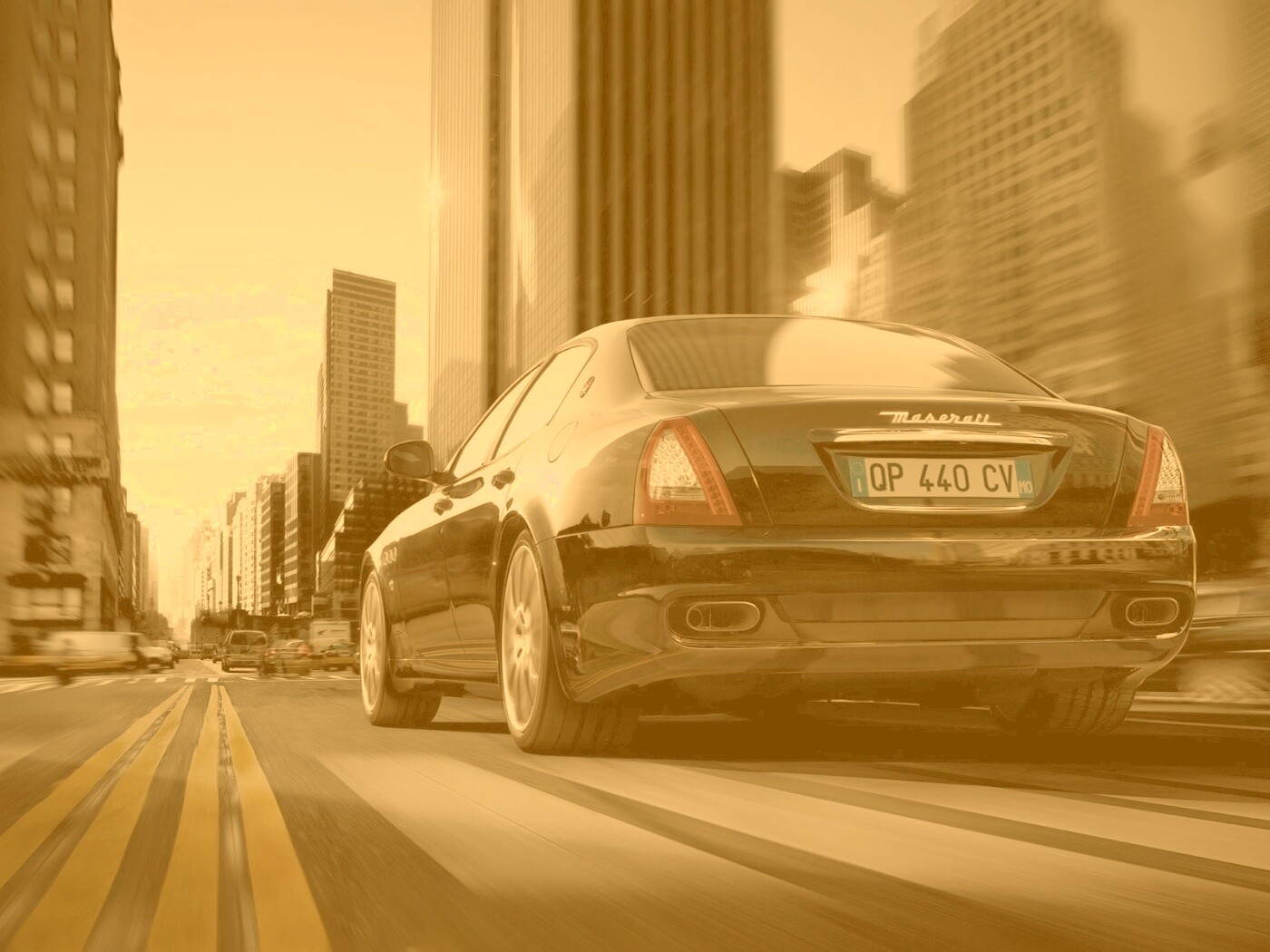 Maserati Quattroporte в городе обои