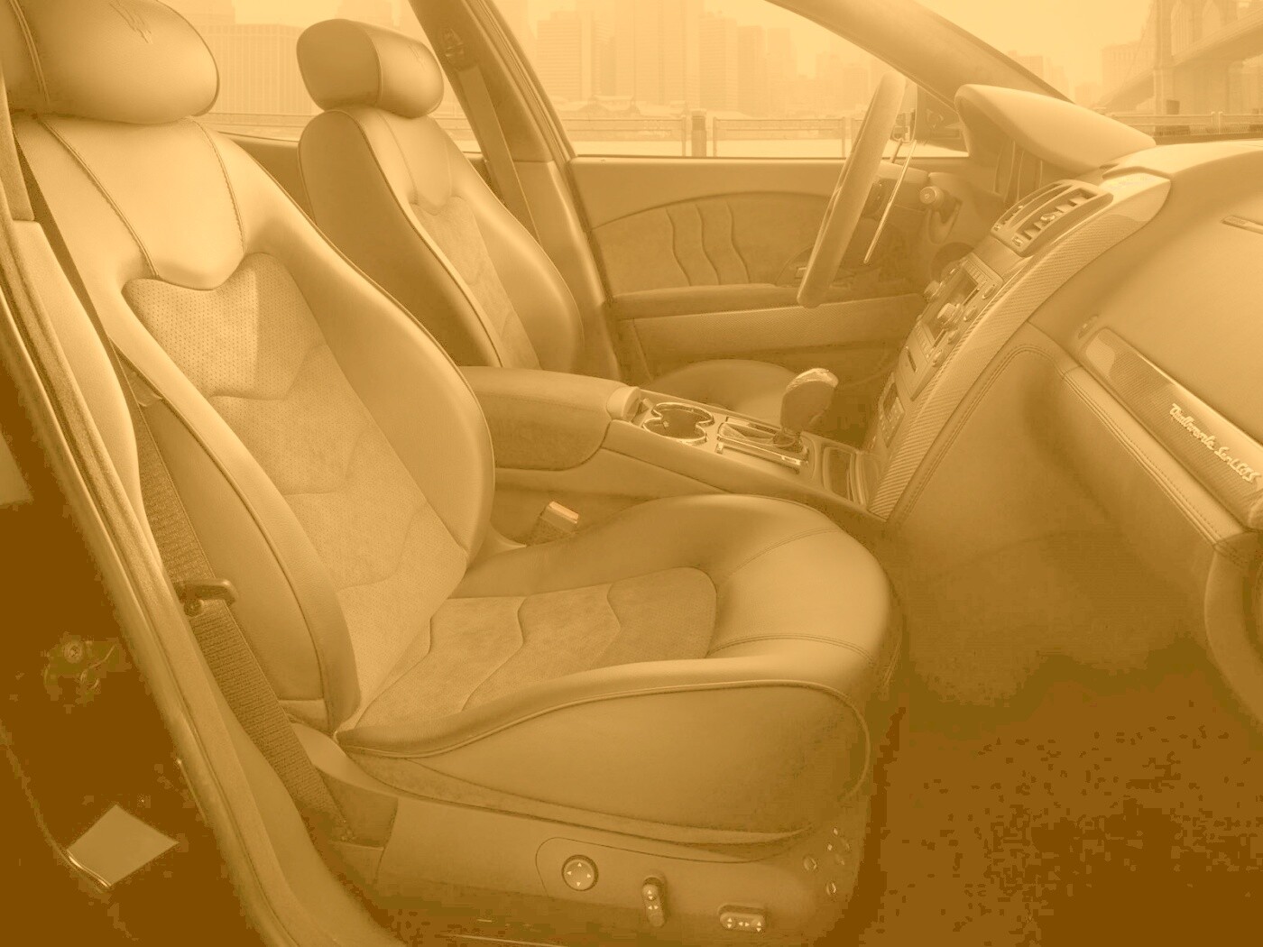 Салон мазерати quattroporte обои