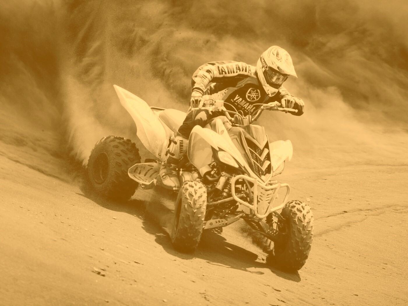 Спортсмен на квадроцикле обои