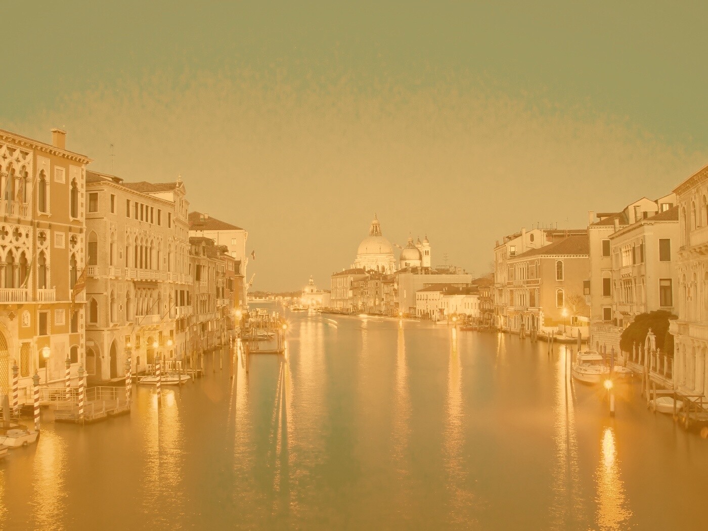 Канал в Венеции обои