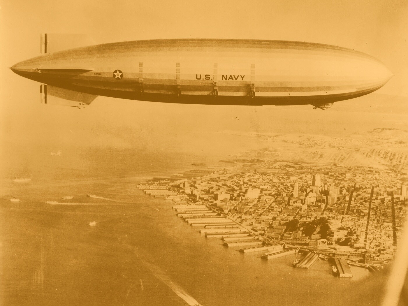 Дерижабль обои