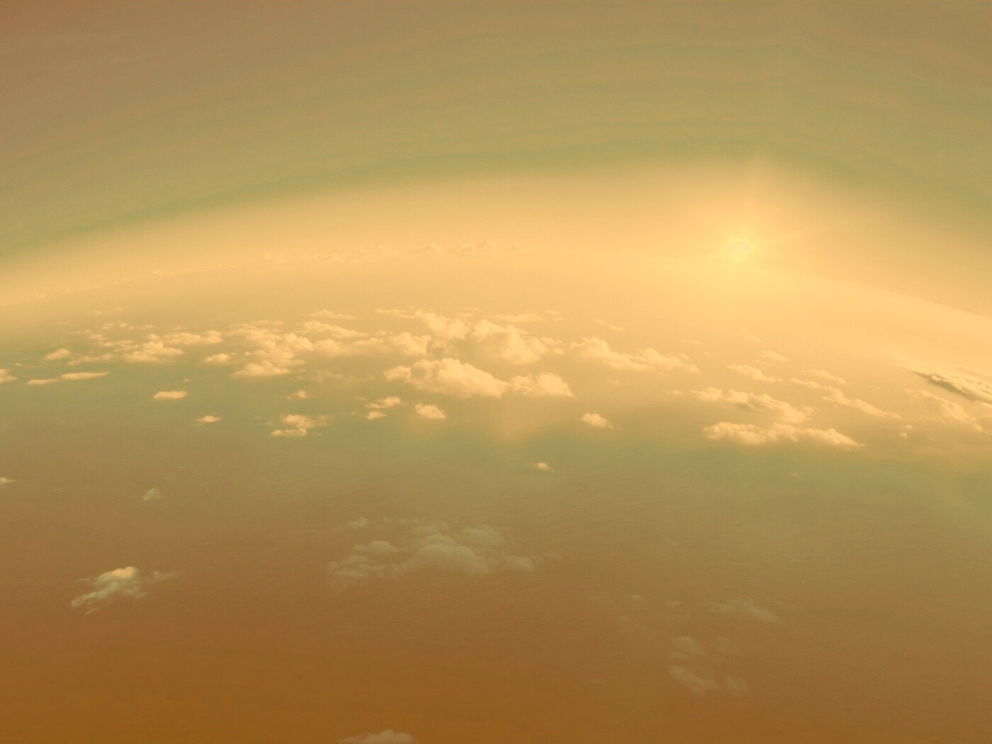 Вид с верхних слоёв атмосферы обои